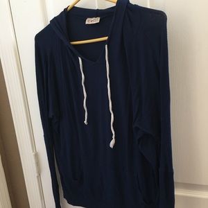FINAL MARKDOWN Free Kisses Hooded Top (L)